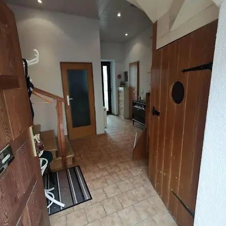 Mit Garten Und Terrasse, Zentral Und Ruhig Apartment