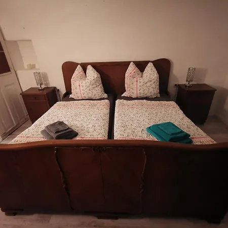 Mit Garten Und Terrasse, Zentral Und Ruhig Apartment *