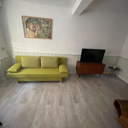 شقة Mit Garten Und Terrasse, Zentral Und Ruhig *