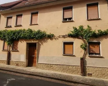 Apartment Mit Garten Und Terrasse, Zentral Und Ruhig Freyburg (Unstrut)