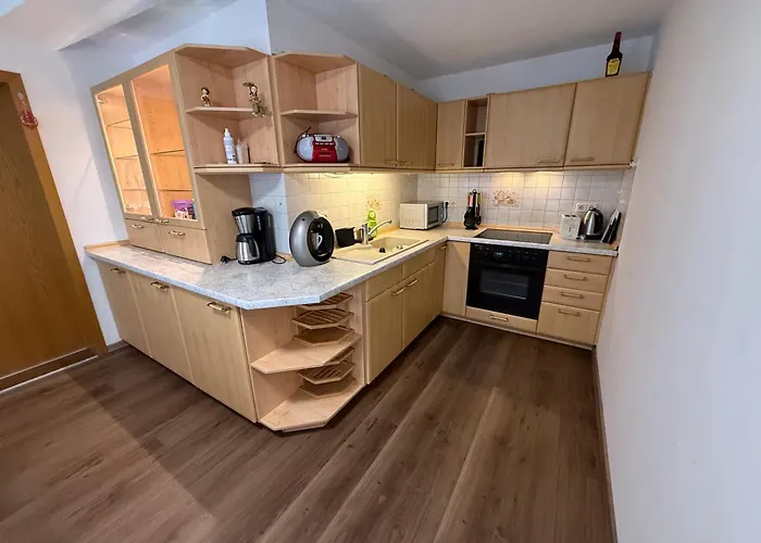 Mit Garten Und Terrasse, Zentral Und Ruhig Daire